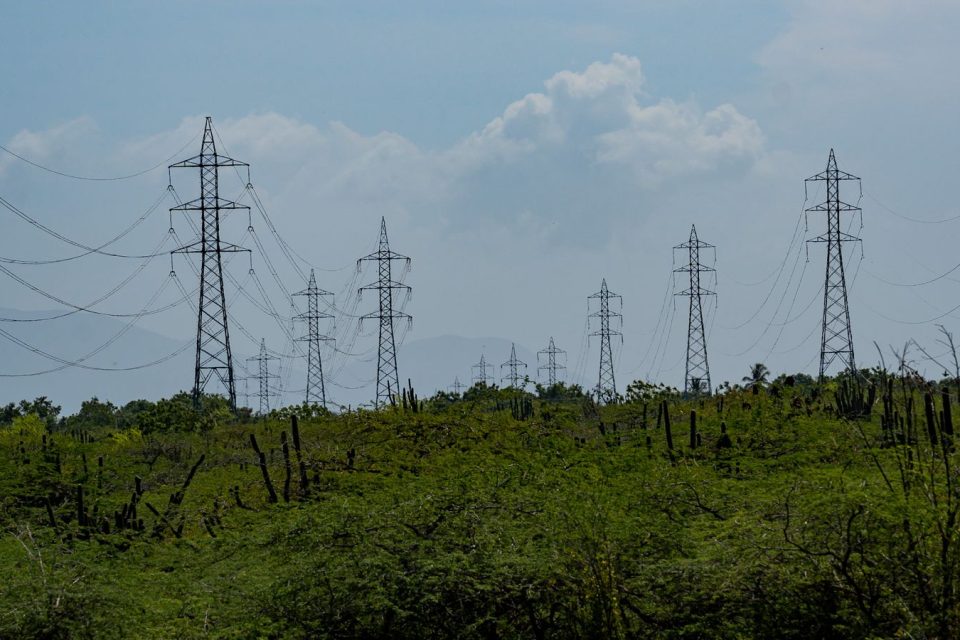 Mantenimiento preventivo en subestaciones eléctricas de la ETED: mejora en servicio y seguridad