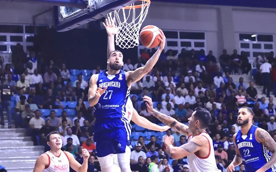 México vence 89-88 a República Dominicana en clasificatorio de baloncesto