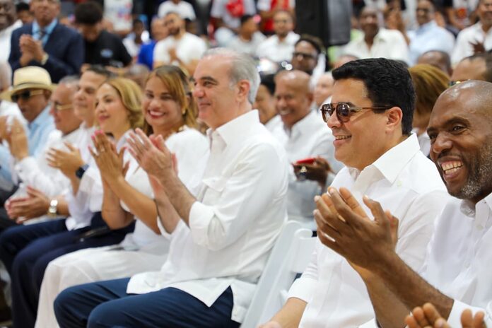 Presidente Abinader reinicia su agenda comunitaria