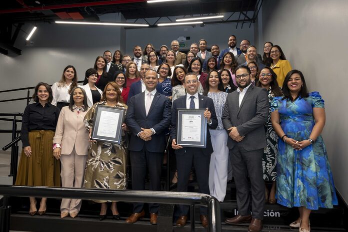 Banreservas recibe certificación ISO 9001 en Gestión de la Excelencia Operacional