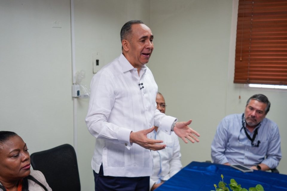 Nelson Arroyo destaca la inauguración del muelle turístico de la isla Catalina como un impulso al turismo en la República Dominicana