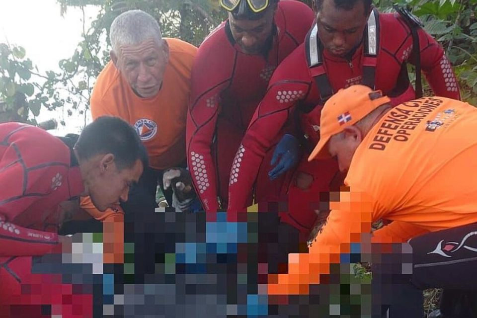 Recuperan el cuerpo de un hombre que cayó al río Isabela tras un accidente en el puente Jacinto Peynado
