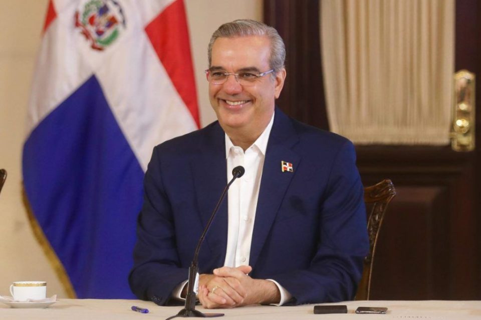 Luis Abinader viaja a Chile para la toma de posesión de José Antonio Kast