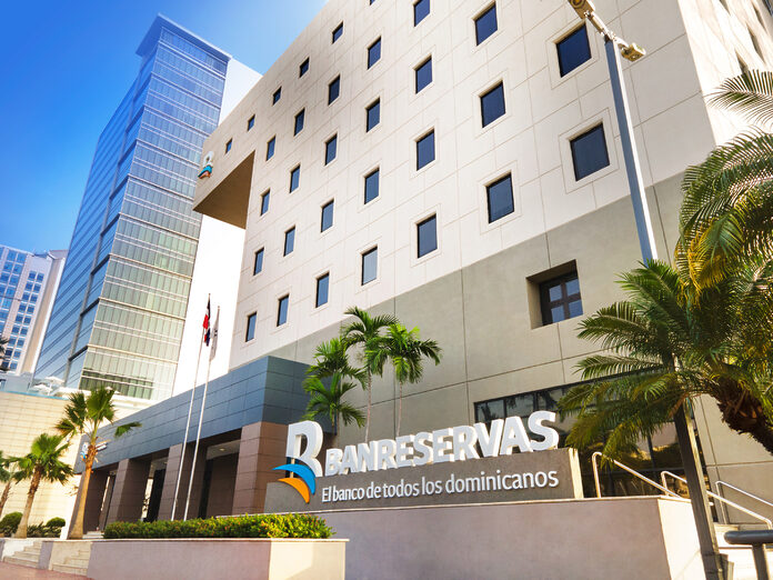 Banreservas recibe el reconocimiento de Mejor Banco dominicano por Global Finance y otros tres galardones