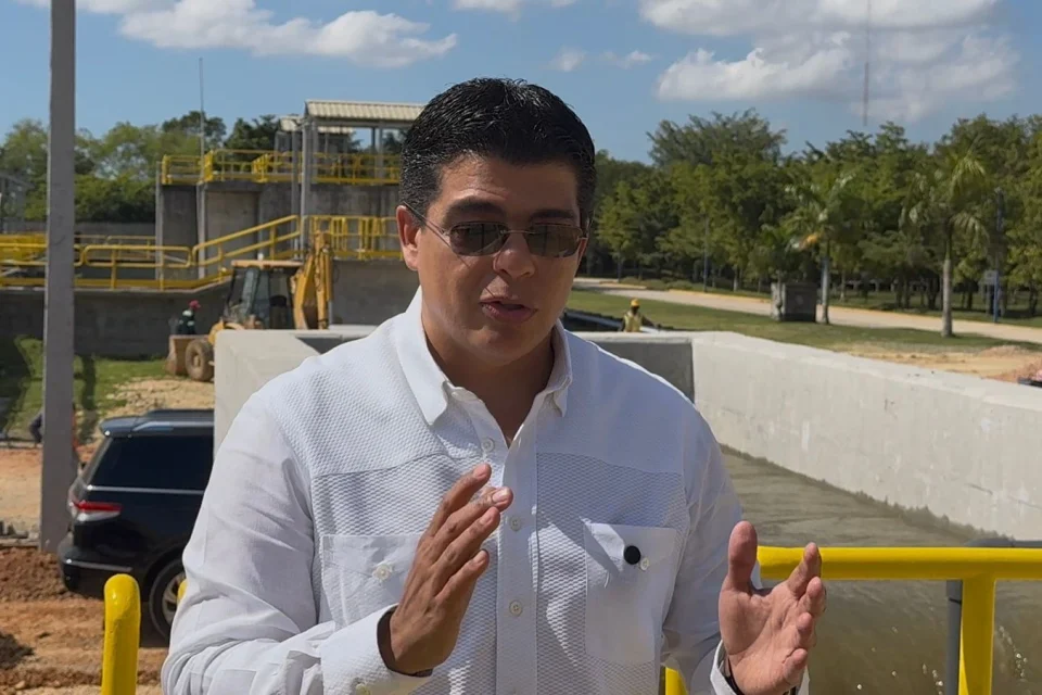 CAASD corrige 1,400 averías en marzo, garantizando el suministro de agua en el Gran Santo Domingo